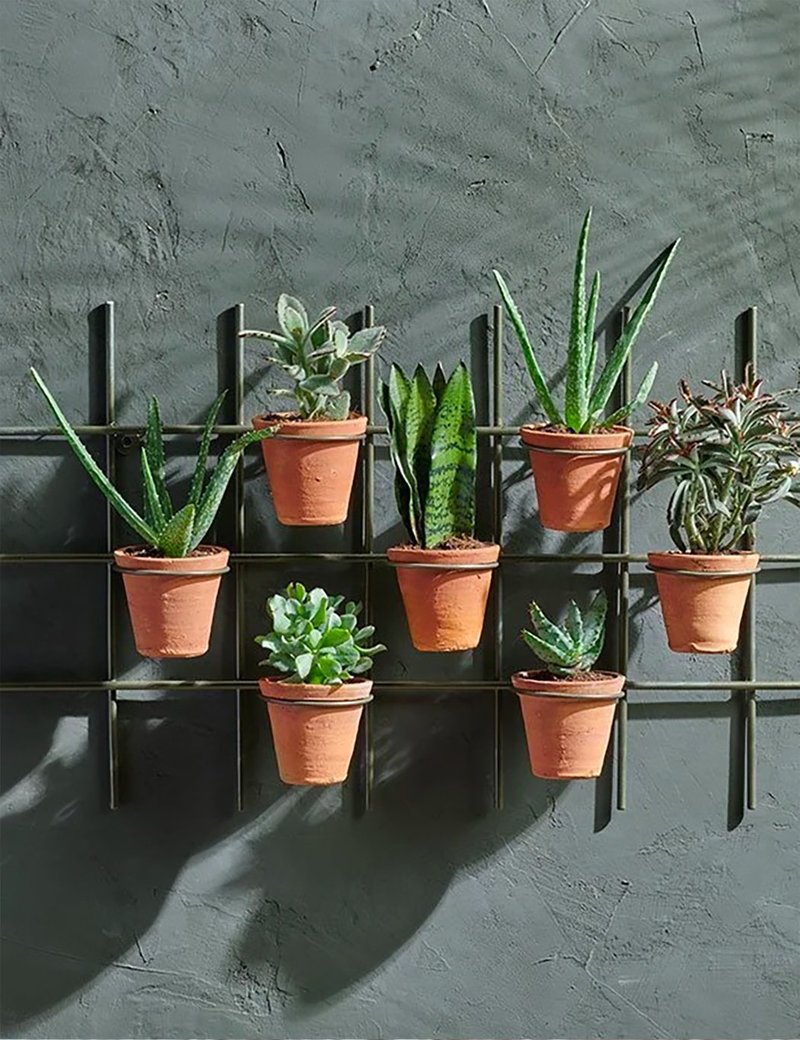 Jara Terracotta Wall Hung Planter - Thumbnail 4