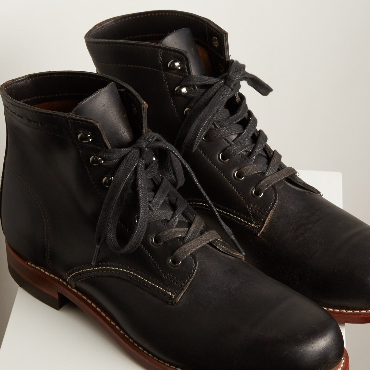 WOLVERINE 1000 MILE Black Suede Lace Up Boots Mens Size 8 B WOLVERINE MEN main image 4