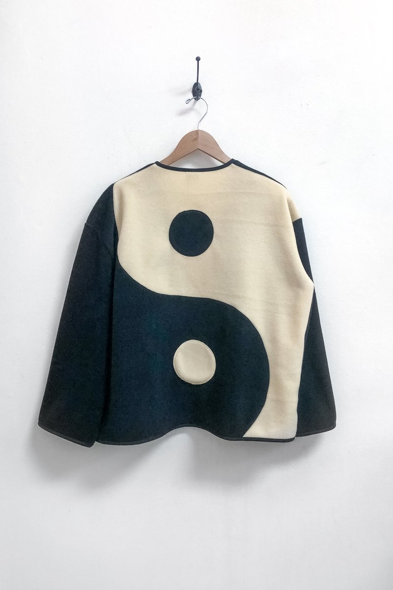 Gron Kulle Noor Yin Yang Jacket - Black | Garmentory