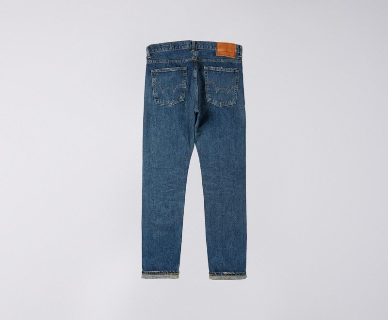 EDWIN Classic Regular Tapered Nihon Menpu Rainbow Selvage Denim Mid Dark  Used