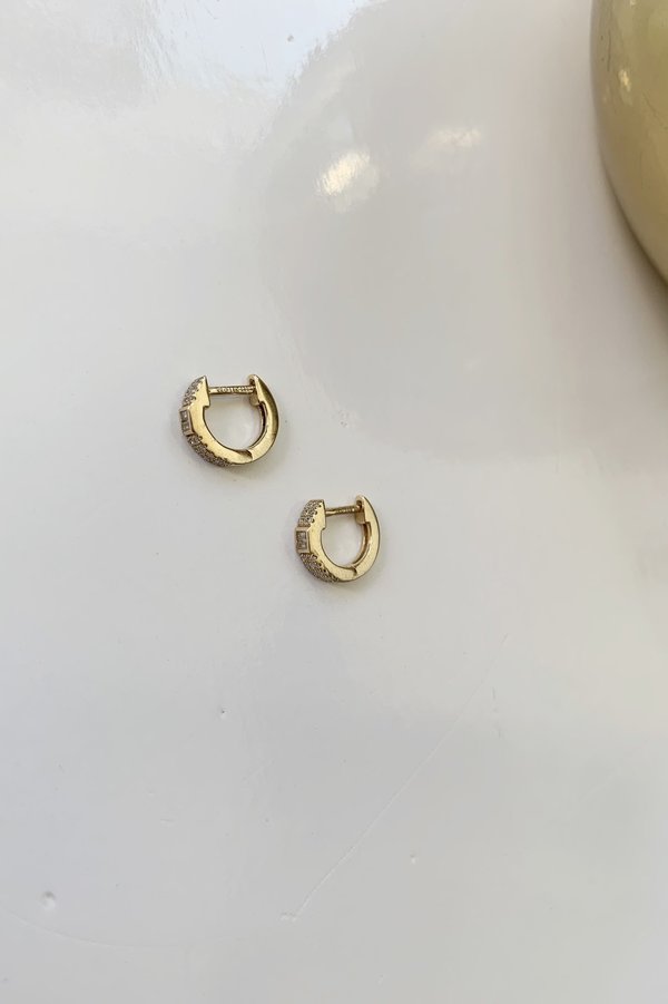 Charme Silkiner Smitten Diamond Earrings - Gold
