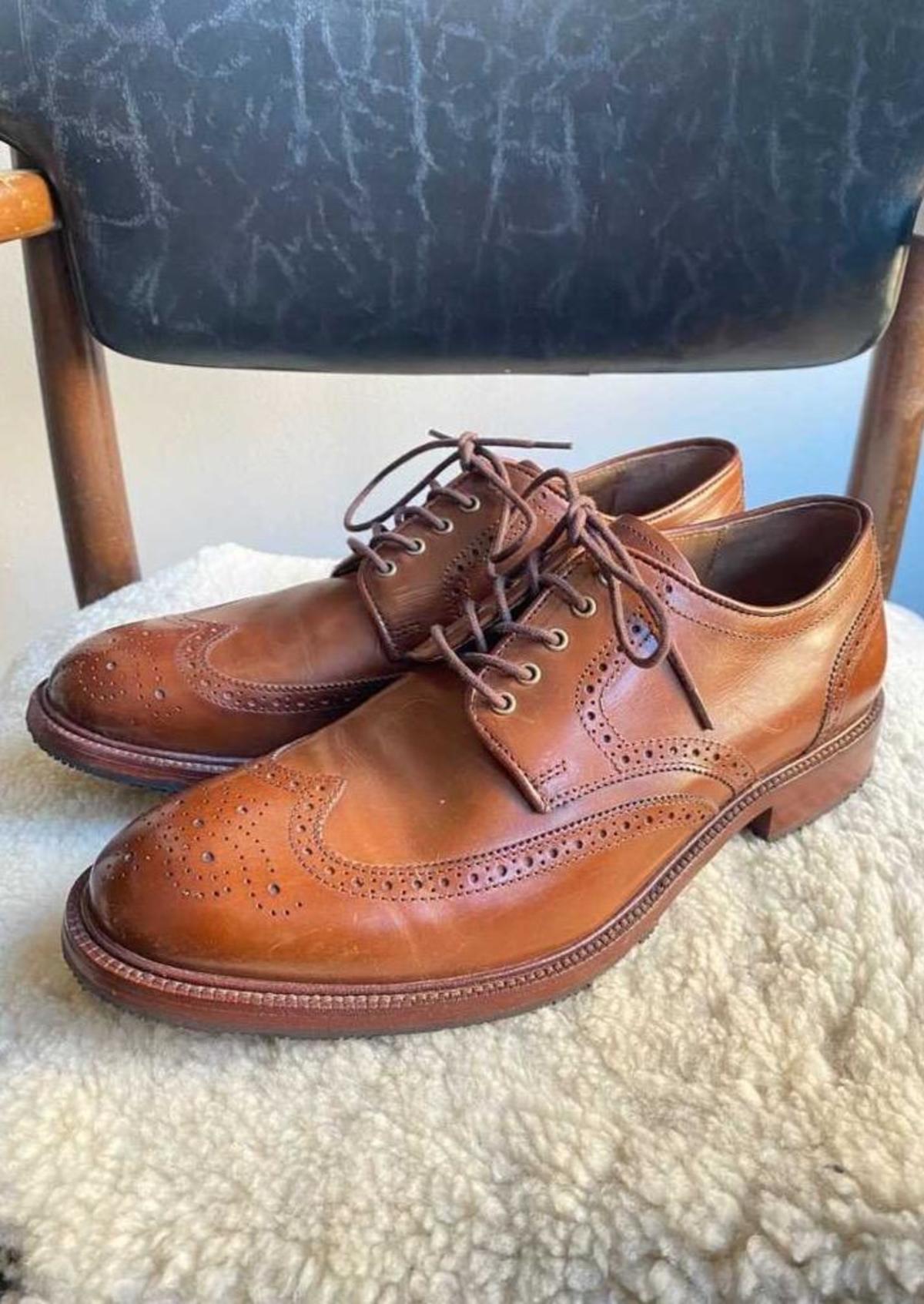 TRASK Logan Espresso Leather Wingtip Derby Shoe size 11 mens Oxford EUC Trask Logan Wingtip Derby | Garmentory main image 2
