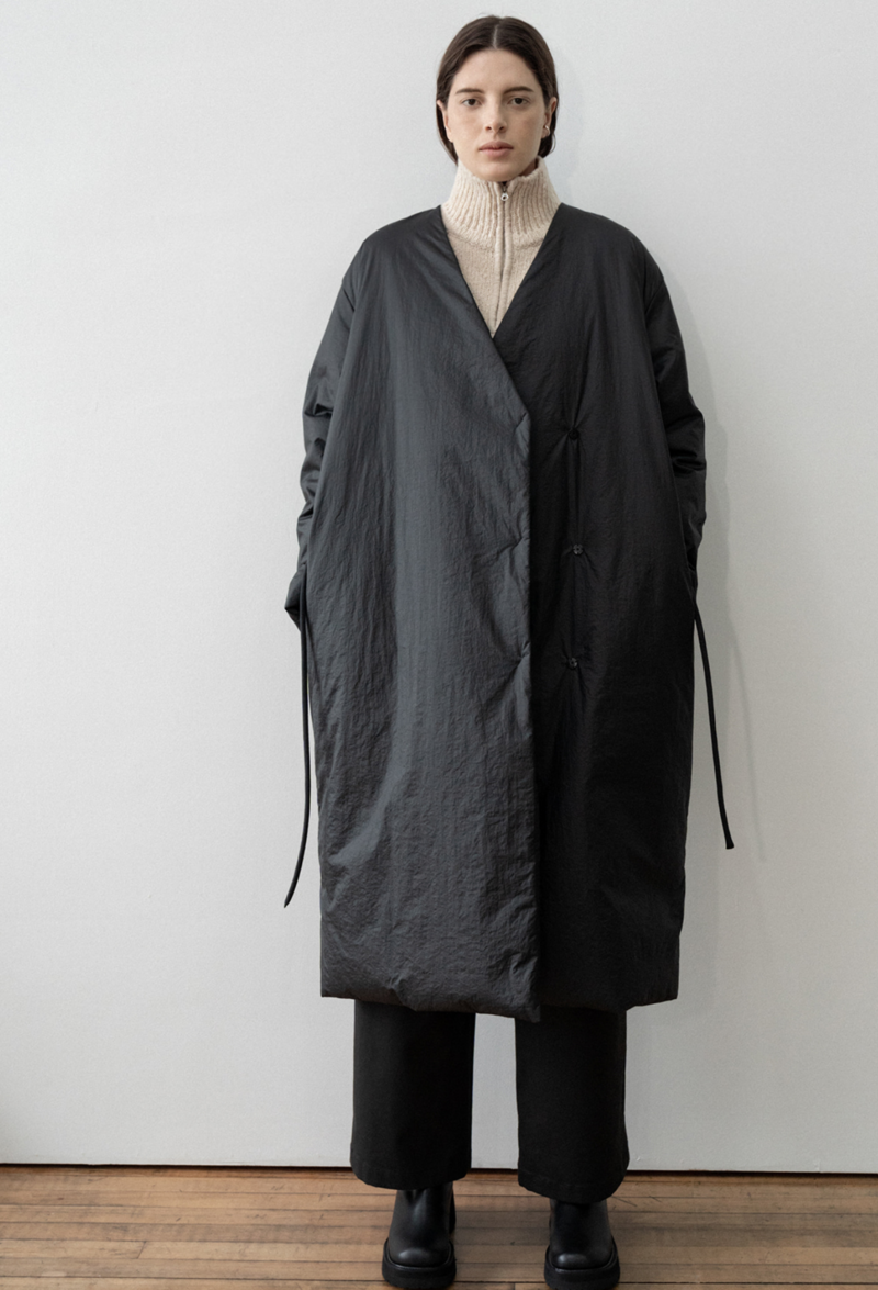 ダウンジャケット AMOMENTO GOOSE DOWN MUFFLER PUFFER AMOMENTO Goose Down Muffler Puffer Jacket - Black | Garmentory