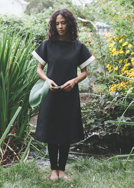 Sunja Link - Side Slit Tunic in Black Sunja Link - Side Slit Tunic in Black