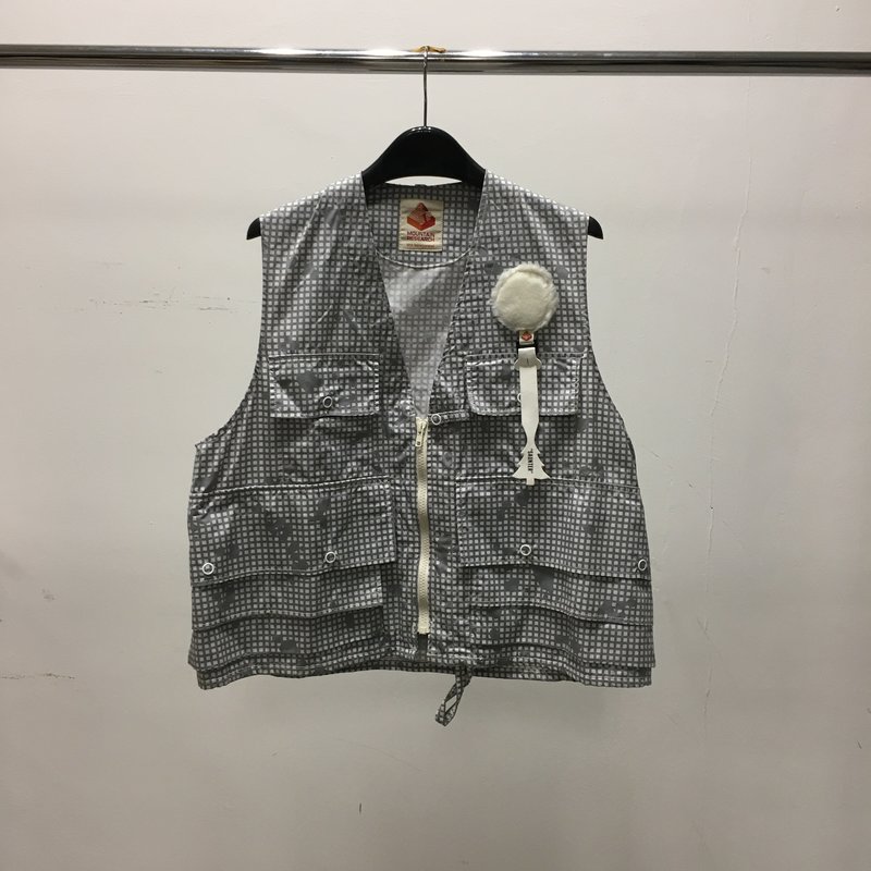 Mountain Research Phishing Vest - Grey | Garmentory