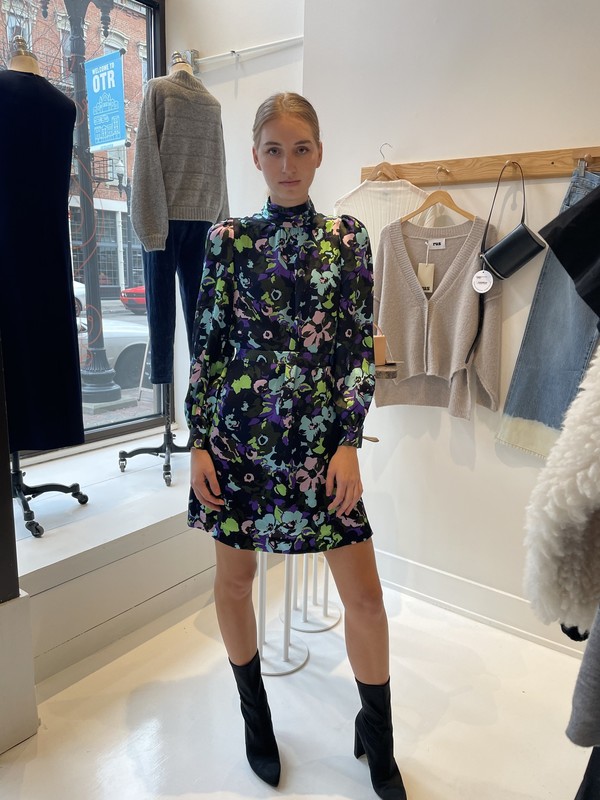 Essentiel Antwerp Wengling High Collar Tie Dress - Combo Polo Green | Garmentory Essentiel Antwerp Wengling High Collar Tie Dress - Combo Polo Green | Garmentory