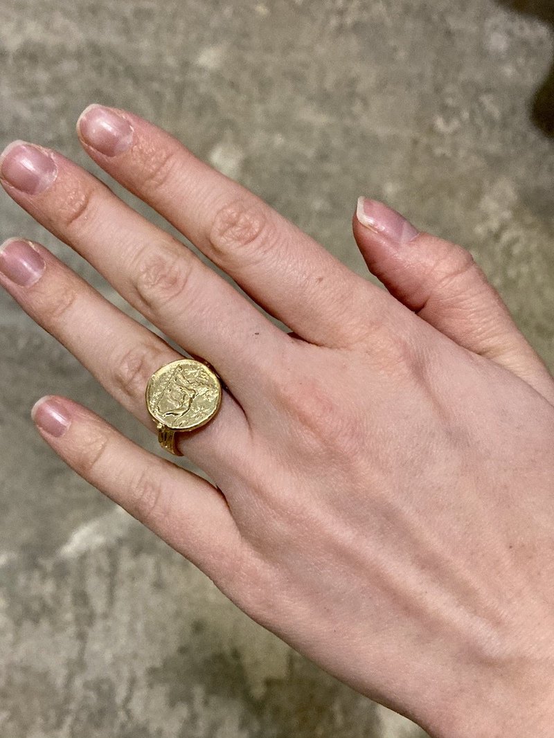 UNISEX Cleopatra's Bling Greek Lion Signet Ring 18K gold plated