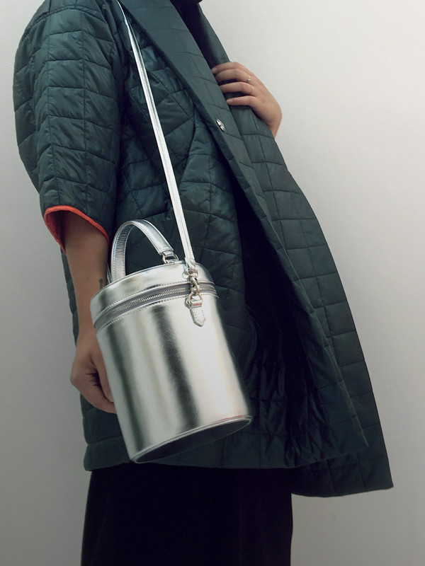 Welcome Companions Cylinder One Bag Welcome Companions Cylinder One Bag