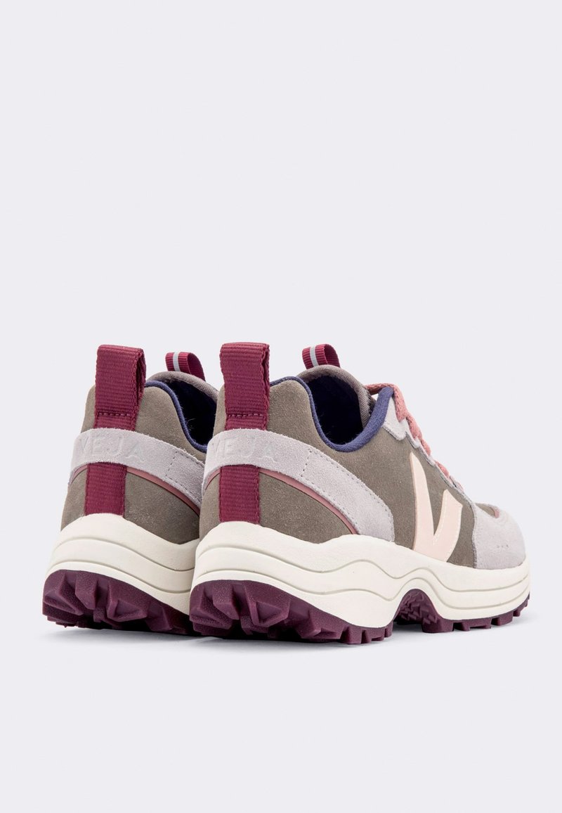 VEJA Venturi Suede Sneakers Kaki/Sable/Oxford Grey Garmentory