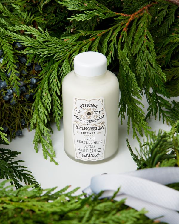 ボディローション S.M. Novella Latte Corpo Melograno 250ml Santa Maria Novella Latte Corpo Melograno | Garmentory