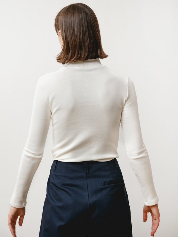 Priory Torretto Turtleneck - Stretch Knit Snow Priory Torretto Turtleneck - Stretch Knit Snow