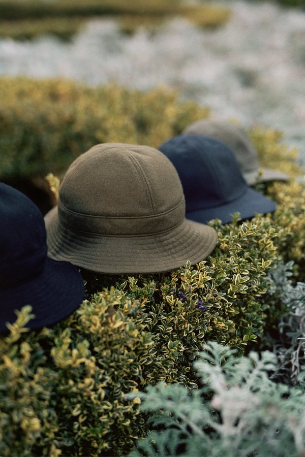 Found Feather 6 Panel Reverse Cotton Sateen Baseball Hat - Navy
