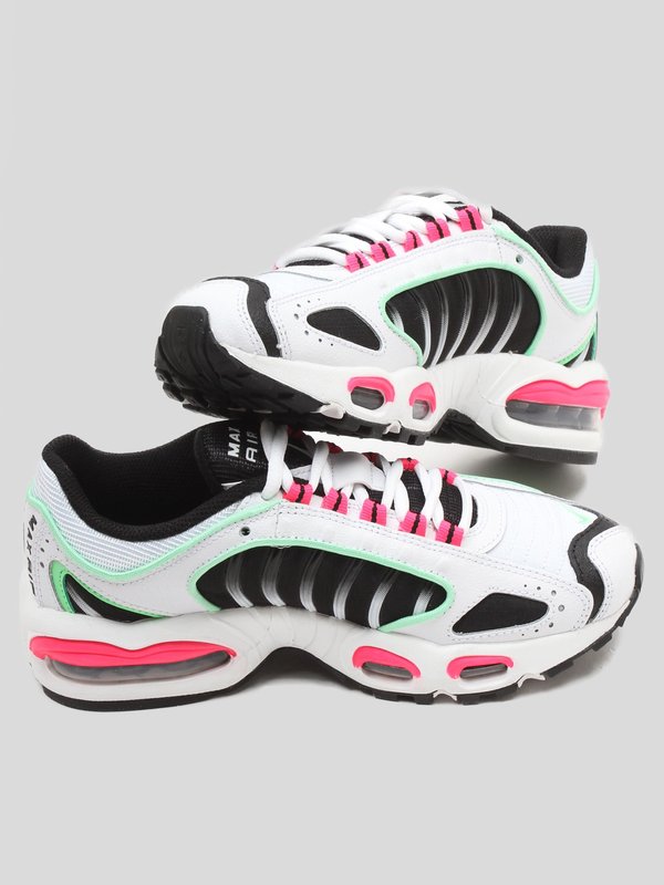 baskets basses air max tailwind iv