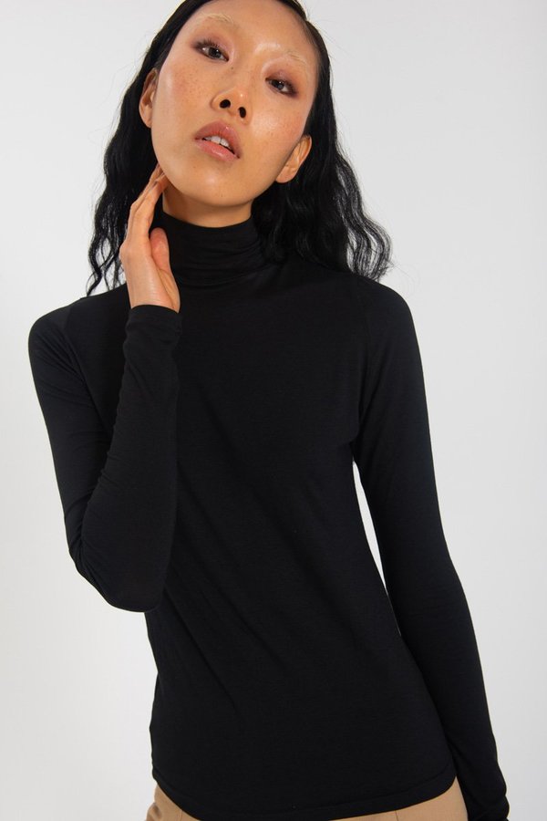 Limb The Label Classic Skivvy Top - Black Limb The Label Classic Skivvy Top - Black