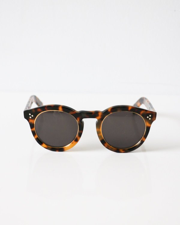 Illesteva Round Sunglasses in Black & Gold with Dark Lenses Leonard Sunglasses | illesteva main image 2