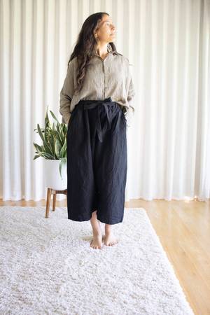 ICHI ANTIQUITES Linen Azumadak Stripe Shirt - Beige ICHI ANTIQUITES Linen Azumadak Stripe Shirt - Beige