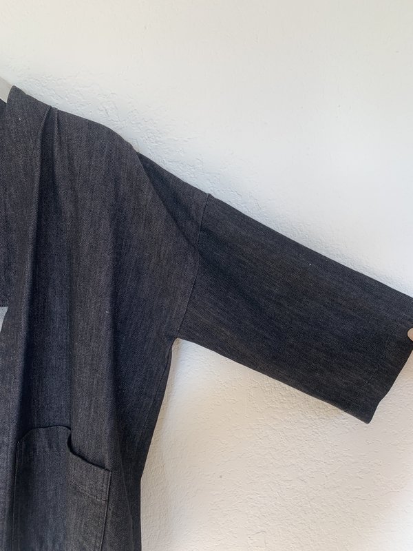 Pre-loved LOOP Micaela Greg Kimono Jacket - Black Pre-loved LOOP Micaela Greg Kimono Jacket - Black