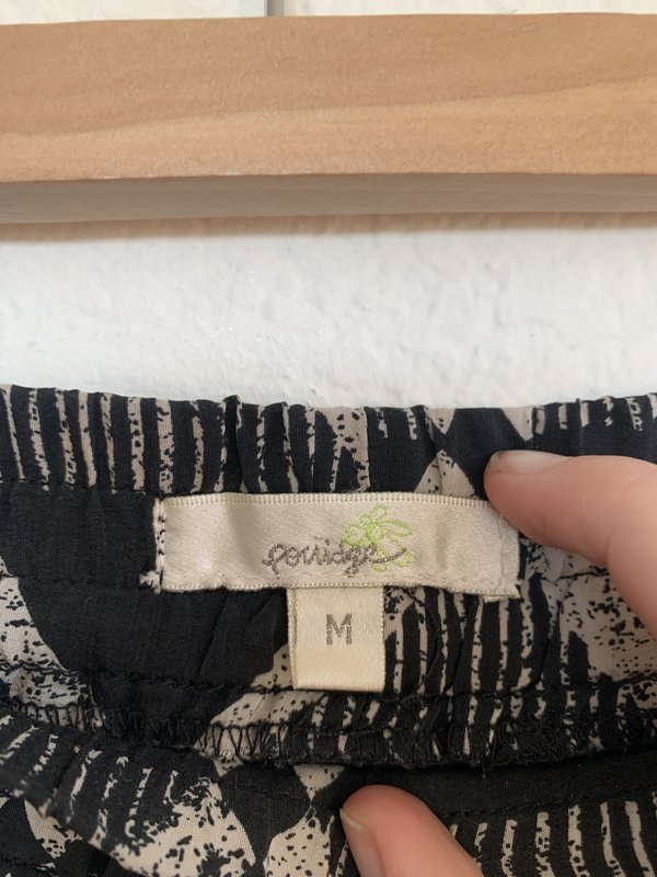PRE-LOVED LOOP Porridge Skirt - Black/cream PRE-LOVED LOOP Porridge Skirt - Black/cream