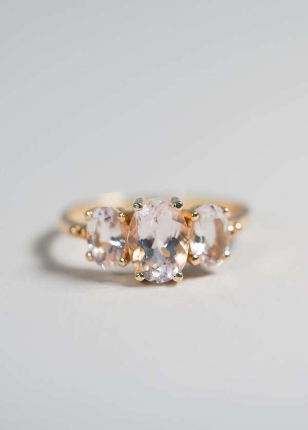 Ruta Reifen Oval The Moon Ring - 14-karat yellow gold Ruta Reifen Oval The Moon Ring - 14-karat yellow gold