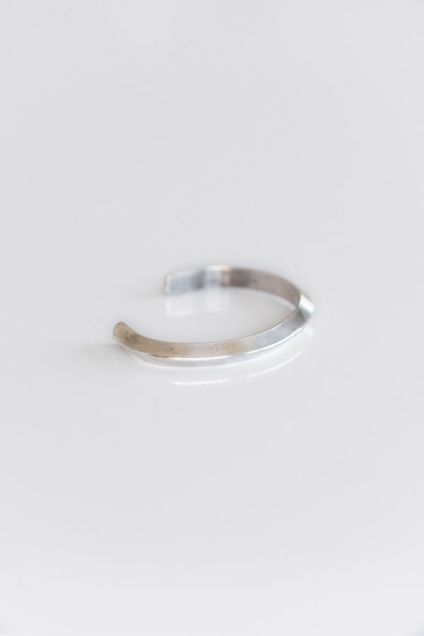 Vintage Plain Triangle Wire Cuff - Sterling Silver Vintage Plain Triangle Wire Cuff - Sterling Silver
