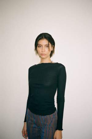 Baserange Pama Longsleeve - Black Baserange Pama Longsleeve - Black