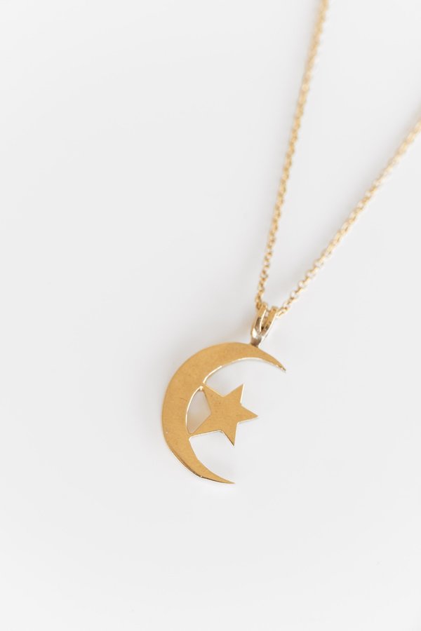 Vintage MOON AND STAR PENDANT - 14K yellow gold Vintage MOON AND STAR PENDANT - 14K yellow gold