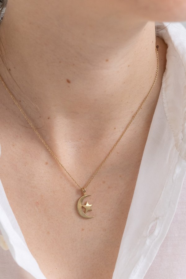 Vintage MOON AND STAR PENDANT - 14K yellow gold Vintage MOON AND STAR PENDANT - 14K yellow gold