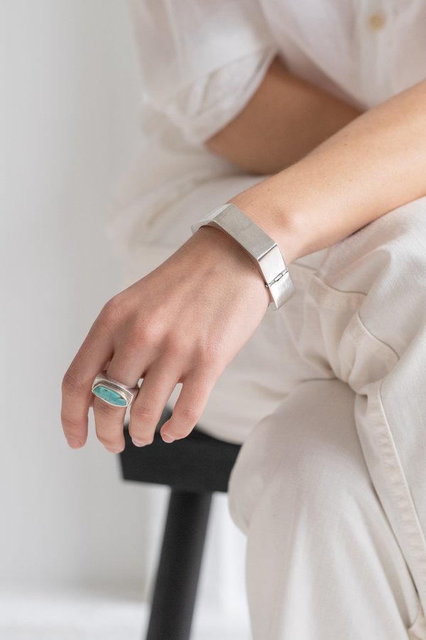 VINTAGE MODERN FREEFORM TURQUOISE RING - Sterling Silver VINTAGE MODERN FREEFORM TURQUOISE RING - Sterling Silver
