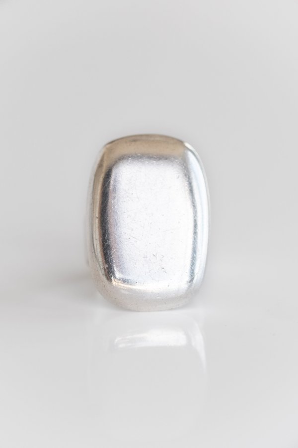 Vintage MODERN ROUNDED RECTANGLE RING - STERLING SILVER Vintage MODERN ROUNDED RECTANGLE RING - STERLING SILVER
