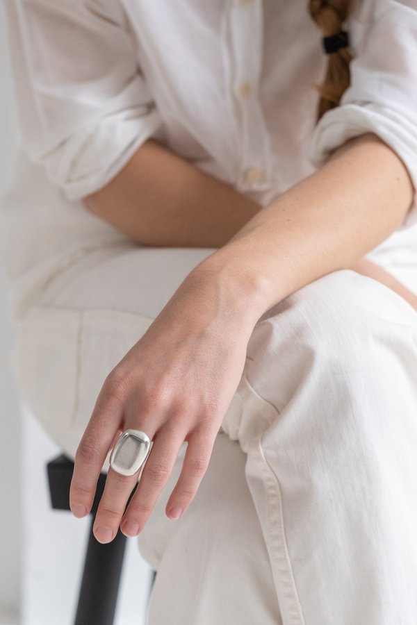 Vintage MODERN ROUNDED RECTANGLE RING - STERLING SILVER Vintage MODERN ROUNDED RECTANGLE RING - STERLING SILVER