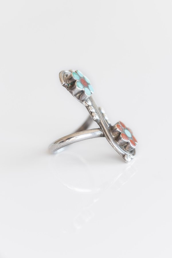 TURQUOISE + CORAL ZUNI INLAY DAISY RING TURQUOISE + CORAL ZUNI INLAY DAISY RING