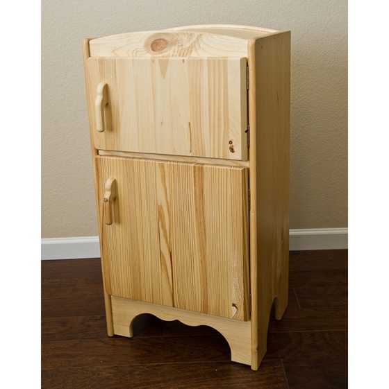 UNFINISHED KID'S REFRIGERATOR - Norman & Jules UNFINISHED KID'S REFRIGERATOR - Norman & Jules