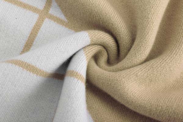 UNISEX MATTER MATTERS Grids Crew Neck Wool and Cashmere Blend Pullover - BEIGE UNISEX MATTER MATTERS Grids Crew Neck Wool and Cashmere Blend Pullover - BEIGE