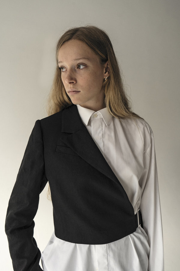 K M By L A N G E Deconstructed One Shoulder Linen Jacket - Black