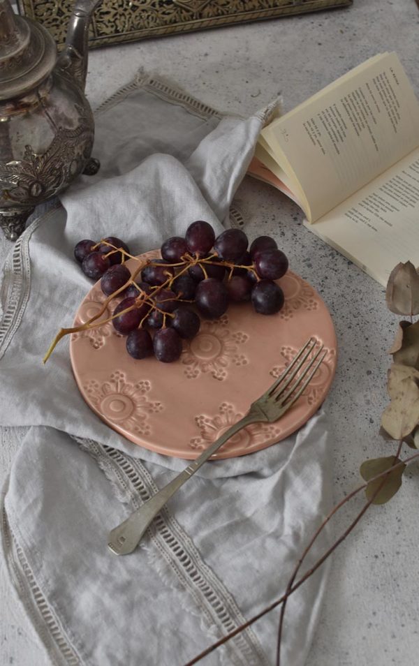 OWO Cerámica Victorian Lunch Plate - Pink OWO Cerámica Victorian Lunch Plate - Pink