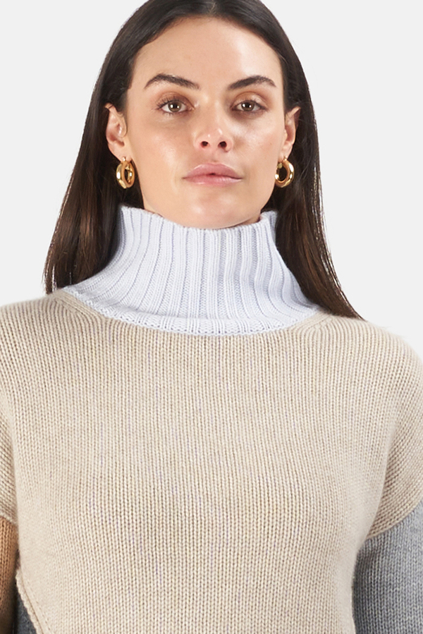 Women's NAADAM Colorblocked Crop Turtleneck Sweater in Oatmeal Combo, Size XS Women's NAADAM Colorblocked Crop Turtleneck Sweater in Oatmeal Combo, Size XS