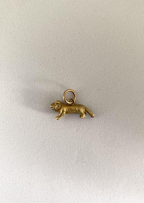 Vintage 3D Lion Charm - 9c Yellow Gold Vintage 3D Lion Charm - 9c Yellow Gold
