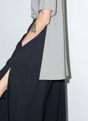 KAAREM Tu Sa Wide Leg Split Leg Pocket Pant w/ Elastic - Black KAAREM Tu Sa Wide Leg Split Leg Pocket Pant w/ Elastic - Black