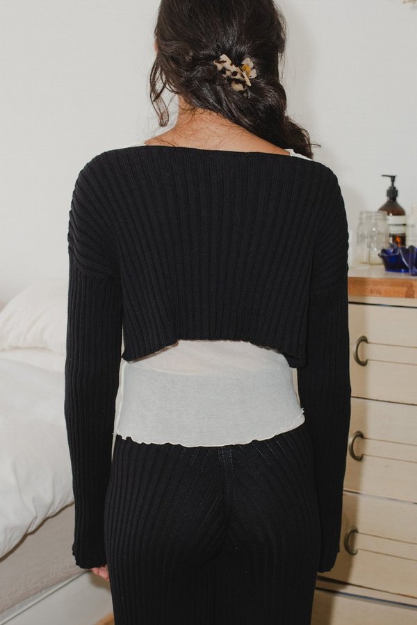 Baserange Knit Macau Sweater Baserange Knit Macau Sweater