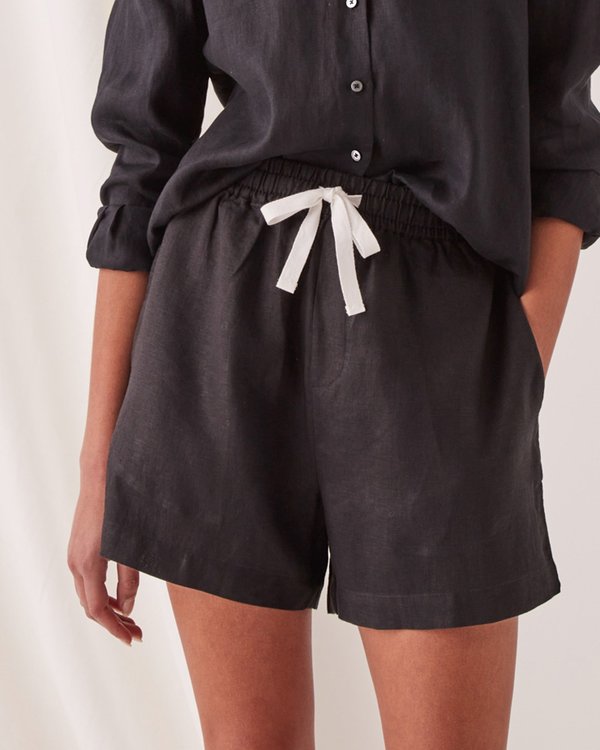 Assembly Label Short Ease Linen - Noir Assembly Label Short Ease Linen - Noir