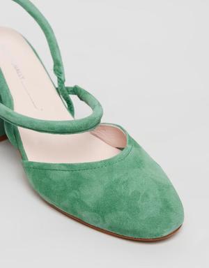 "INTENTIONALLY __________." Freckle Heel "INTENTIONALLY __________." Freckle Heel