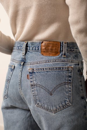levis brown tab