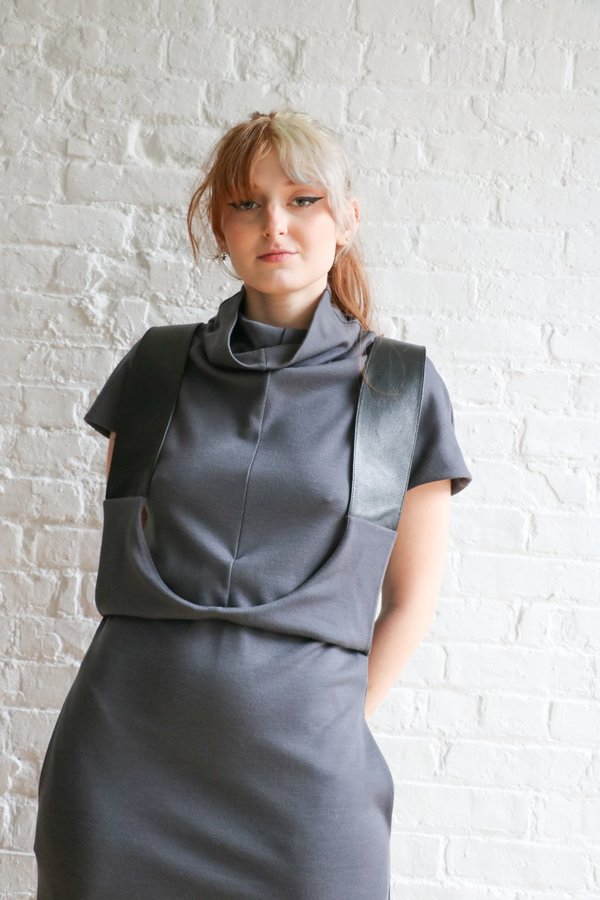 Pre-loved] Celine Belted Midi Dress - Charcoal | Garmentory display picture 3