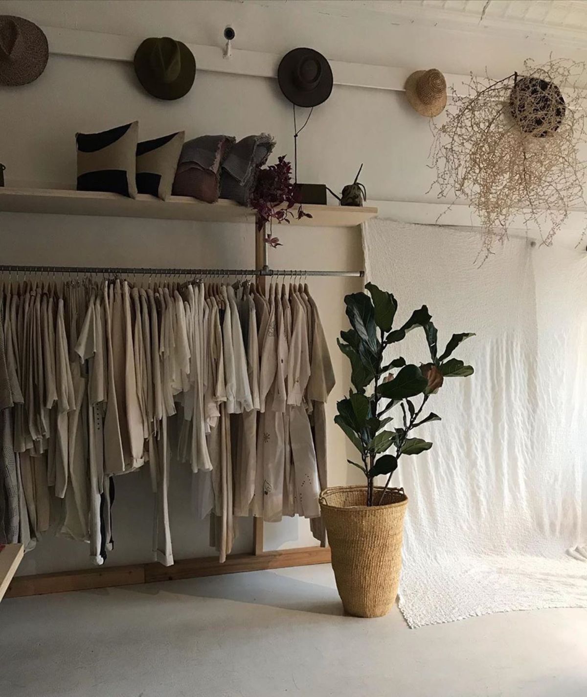 TWENTY ONE TONNES Giant Basket - Natural - Image 5 of 9