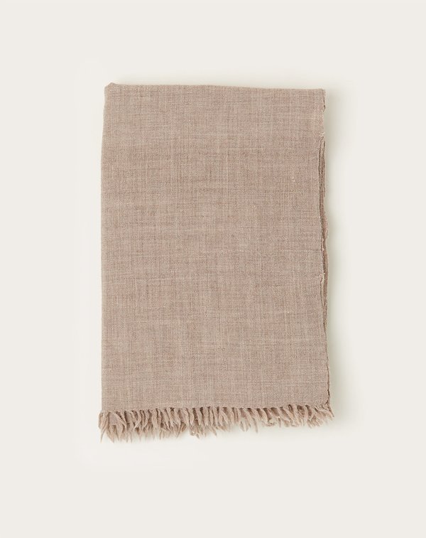 Auntie Oti Lightweight Throw - Oatmeal Auntie Oti Lightweight Throw - Oatmeal