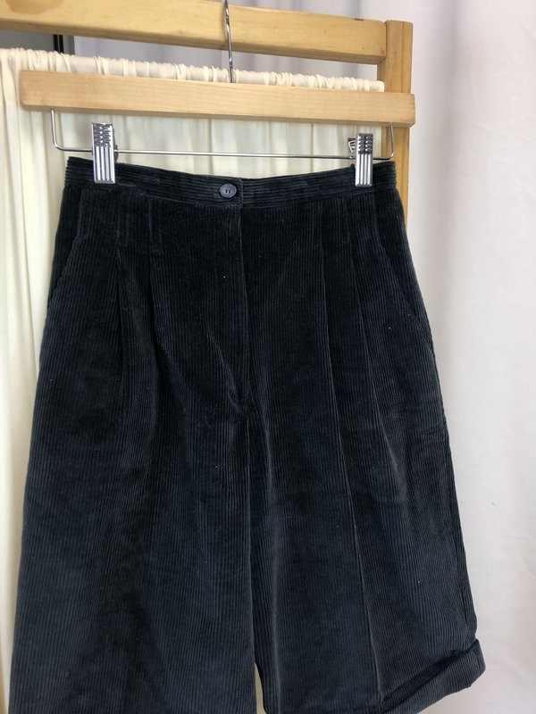 Vintage Dior High Rise Cord Shorts - Navy (XS/0) Vintage Dior High Rise Cord Shorts - Navy (XS/0)