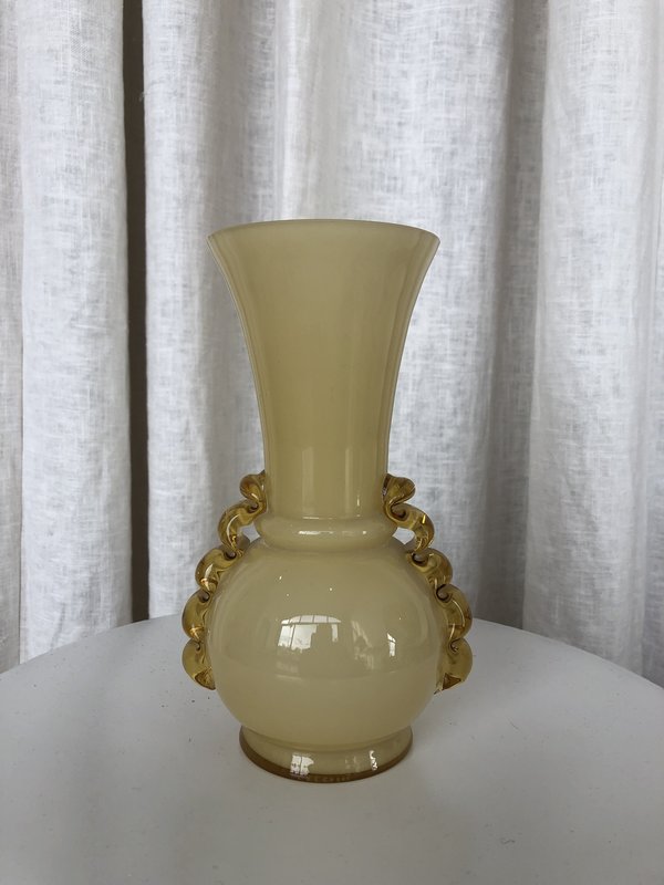 VINTAGE Ri-Ri-Ku GLASS VASE - AMBER VINTAGE Ri-Ri-Ku GLASS VASE - AMBER