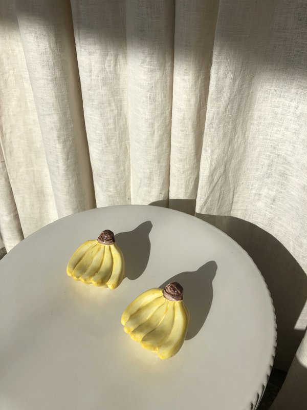 VINTAGE Ri-Ri-Ku BANANA S&P SHAKERS - YELLOW VINTAGE Ri-Ri-Ku BANANA S&P SHAKERS - YELLOW