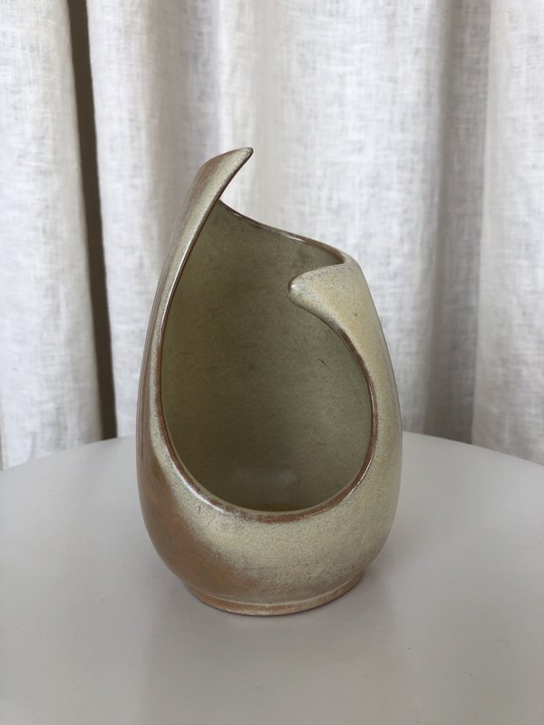 VINTAGE Ri-Ri-Ku FRANKOMA ABSTRACT VESSEL - natural VINTAGE Ri-Ri-Ku FRANKOMA ABSTRACT VESSEL - natural