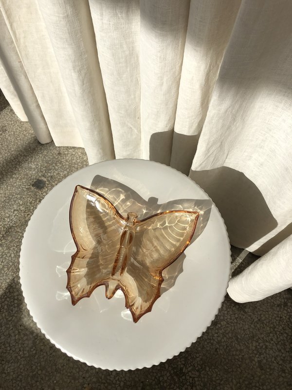 VINTAGE Ri-Ri-Ku BUTTERFLY DISH - TANGERINE VINTAGE Ri-Ri-Ku BUTTERFLY DISH - TANGERINE